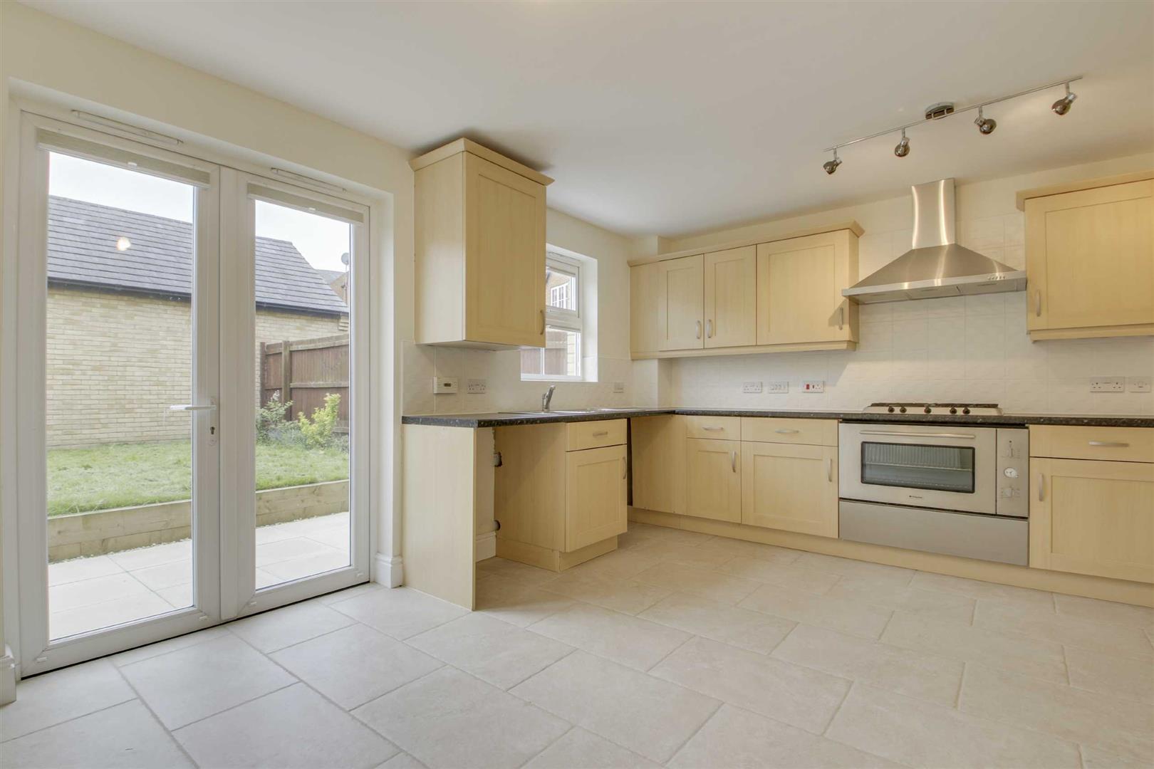 4 bed property in Harlow Crescent, Milton Keynes
